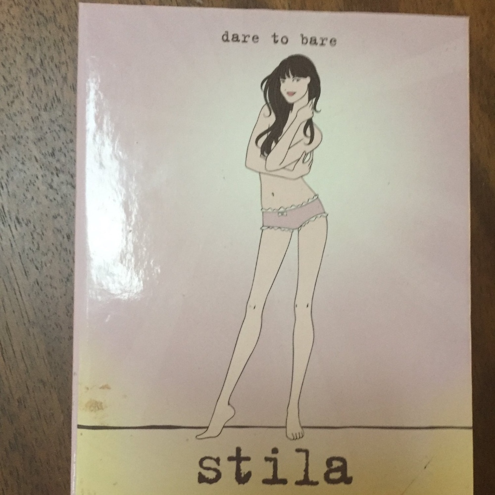 Stila Dare to Bare Palette - LE (discontinued)